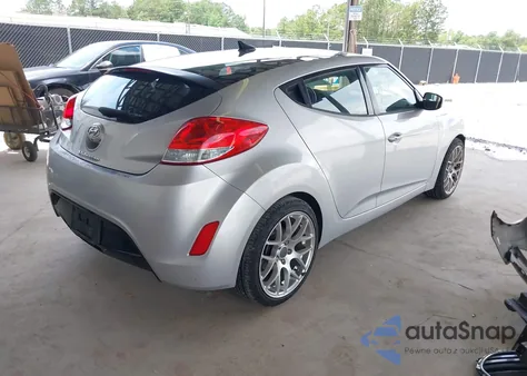2017 Hyundai Veloster Value Edition из США, поврежденный, VIN KMHTC6AD7HU324250